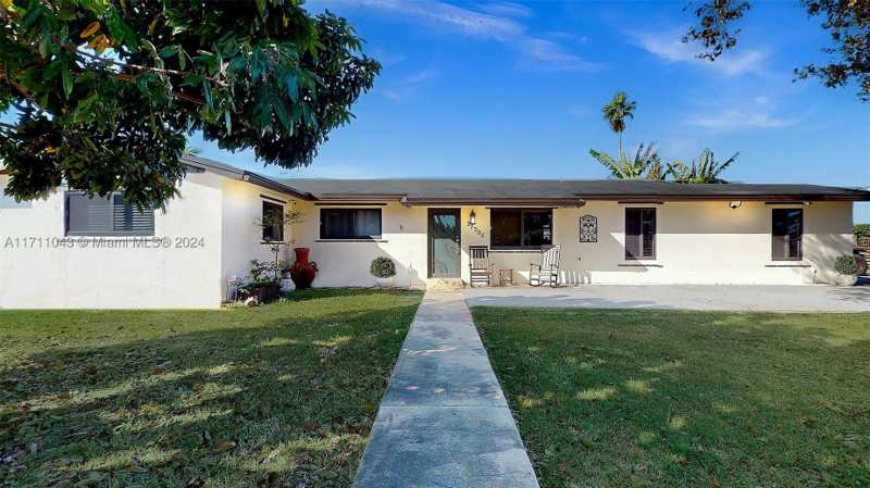 3 bedroom SingleFamilyResidence at 27200 SW 162nd Ave, Heritage Trails Two, Homestead — photo 1