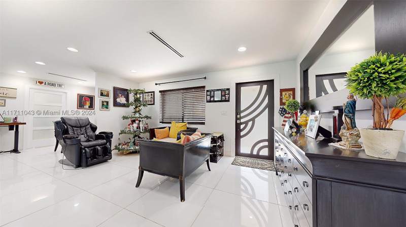 3 bedroom SingleFamilyResidence at 27200 SW 162nd Ave, Heritage Trails Two, Homestead — photo 5