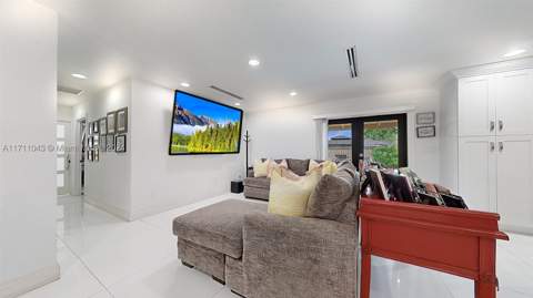 27200 SW 162nd Ave, Homestead FL - photo 9 of 47