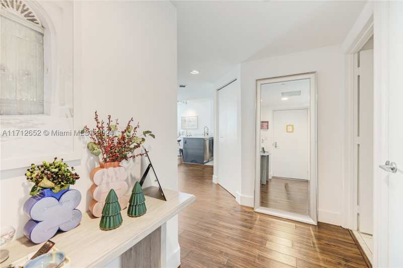 2 bedroom Condominium at 55 SE 6th St 3407, 500 Brickell West Condo, Miami — photo 1