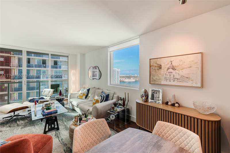 2 bedroom Condominium at 55 SE 6th St 3407, 500 Brickell West Condo, Miami — photo 3