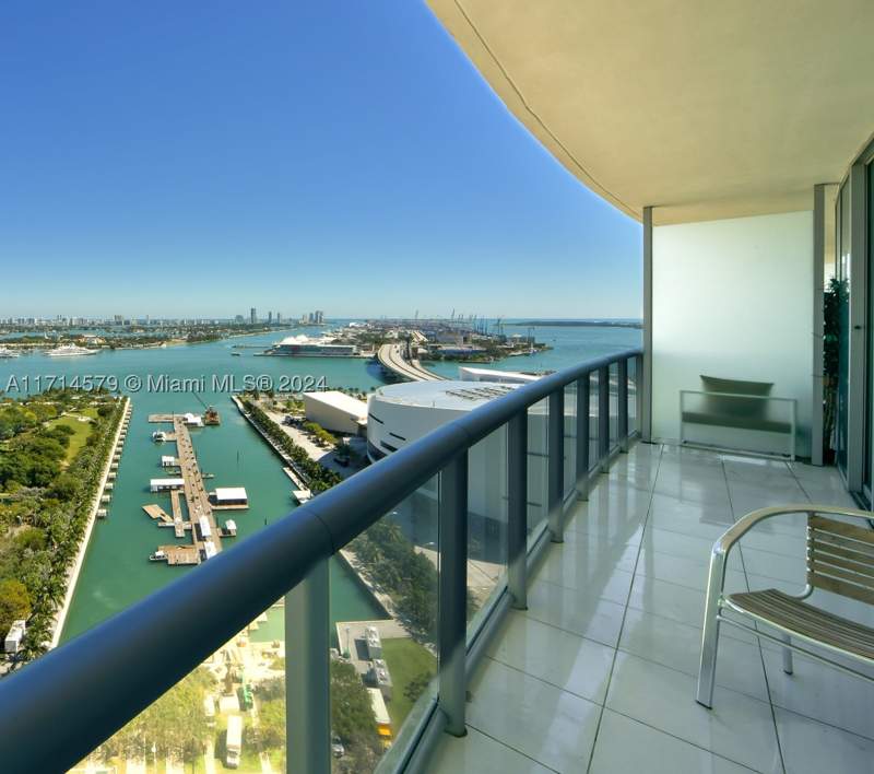 1 bedroom Condominium at 888 Biscayne Blvd 2511, Marinablue Condo, Miami — photo 2