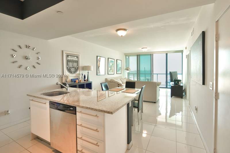 1 bedroom Condominium at 888 Biscayne Blvd 2511, Marinablue Condo, Miami — photo 4
