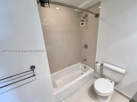 1000 West Ave Ph-07, Miami Beach FL - photo 17 of 65