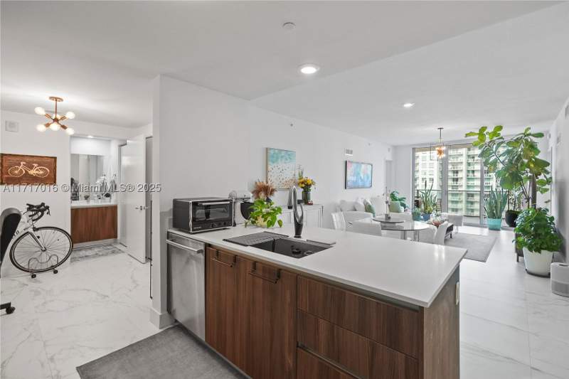 2 bedroom Condominium at 488 NE 18th St 4009, Aria On The Bay Condo, Miami — photo 3