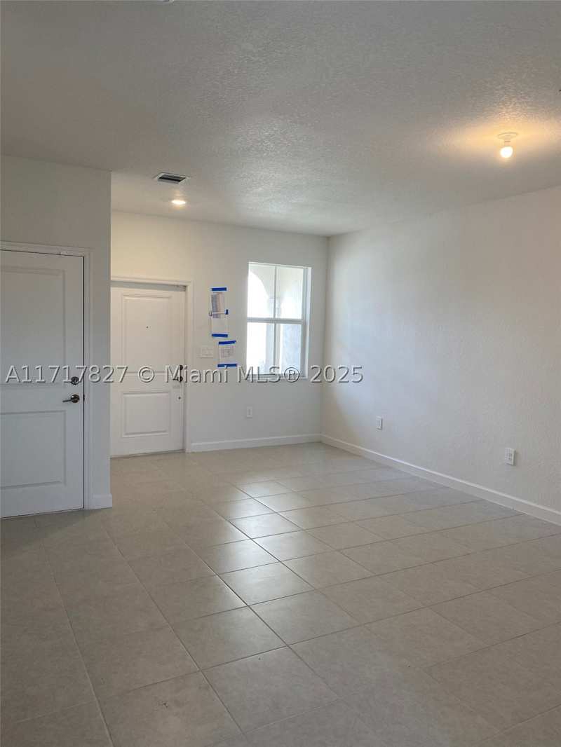 3 bedroom Townhouse at 12623 NW 24th Ave 12623, Golf Ests 1st Addn, Miami — photo 1