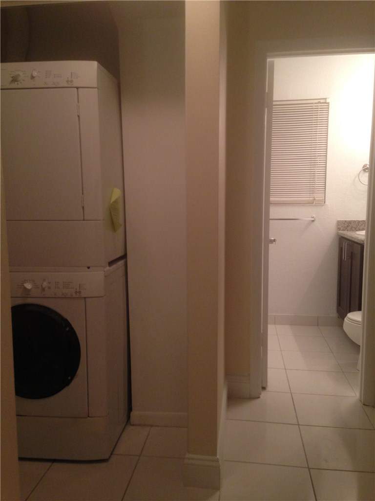 2 bedroom Condominium at 20840 San Simeon Way 305, Lake View Of Calif Club C, Miami — photo 4