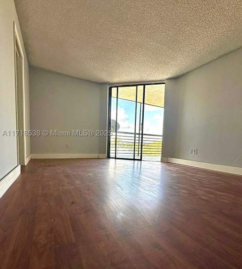 20840 San Simeon Way 305, Miami FL - photo 9 of 19