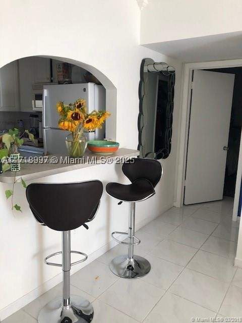 2 bedroom Condominium at 7920 East Dr 6, Belle Isle Condo, North Bay Village — photo 3