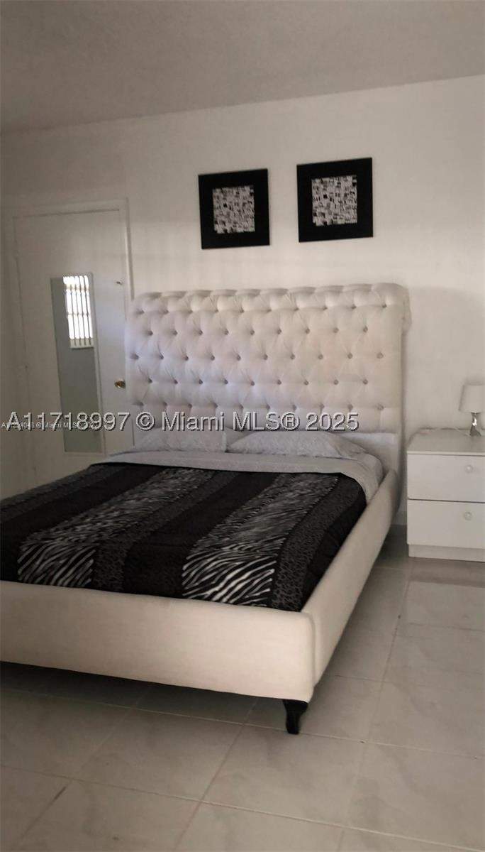 2 bedroom Condominium at 7920 East Dr 6, Belle Isle Condo, North Bay Village — photo 4