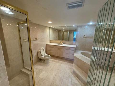 230 174th Street 814, Sunny Isles Beach FL - photo 16 of 26