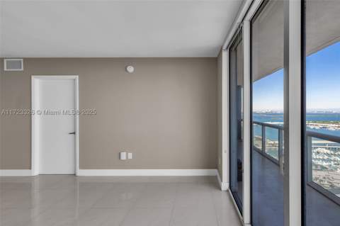 50 Biscayne Blvd 4208, Miami FL - photo 12 of 41