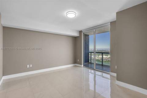 50 Biscayne Blvd 4208, Miami FL - photo 18 of 41
