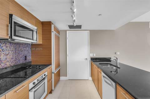 50 Biscayne Blvd 4208, Miami FL - photo 7 of 41