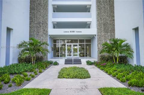 9381 E Bay Harbor Dr 301N, Bay Harbor Islands FL - photo 6 of 34
