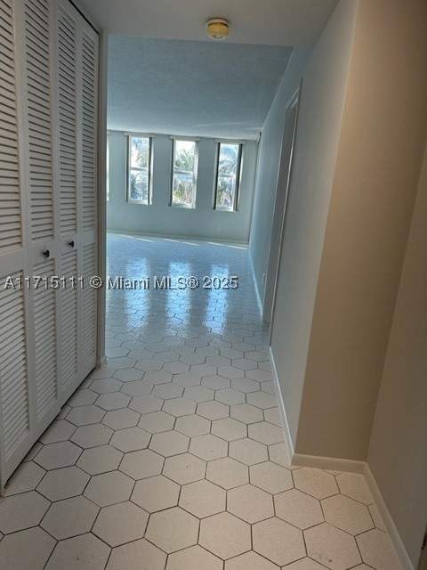 5401 Collins Ave 223, Miami Beach FL - photo 19 of 34