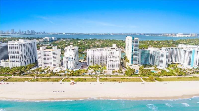 3 bedroom Condominium at 5005 Collins Avenue 1210, The Carriage Club North, Miami Beach — photo 2