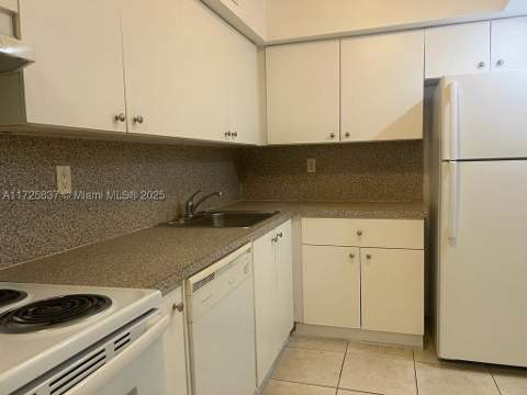 1805 Sans Souci Blvd 429, North Miami FL - photo 20 of 28