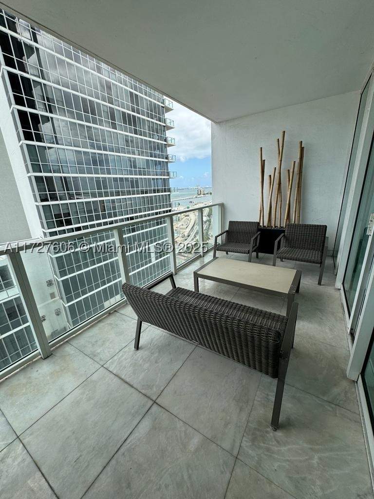 1 bedroom Condominium at 1040 Biscayne Blvd 1505, Ten Museum Pk Residential, Miami — photo 3