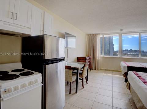 19201 Collins Ave 1141, Sunny Isles Beach FL - photo 11 of 44