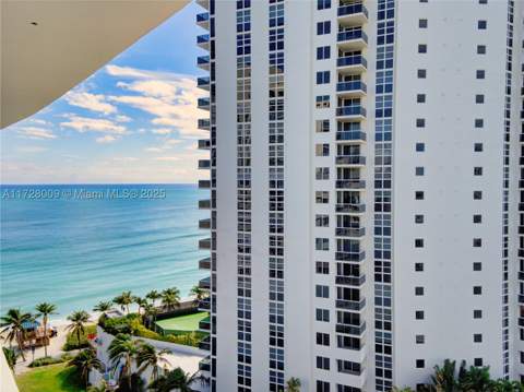 19201 Collins Ave 1141, Sunny Isles Beach FL - photo 21 of 44