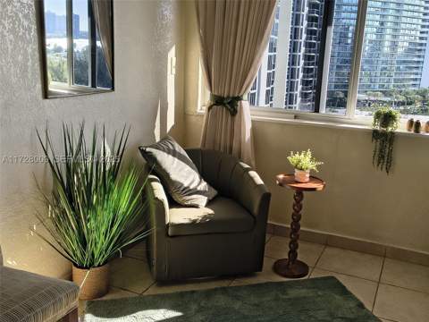 19201 Collins Ave 1141, Sunny Isles Beach FL - photo 8 of 44