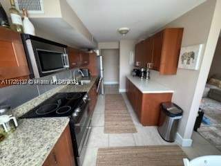 250 180th Dr 455, Sunny Isles Beach FL - photo 13 of 24