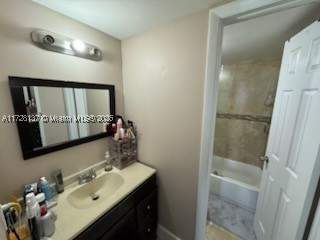 250 180th Dr 455, Sunny Isles Beach FL - photo 19 of 24