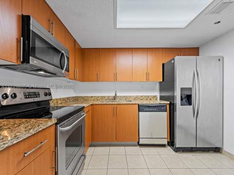 3300 NE 192nd St 603, Aventura FL - photo 8 of 22