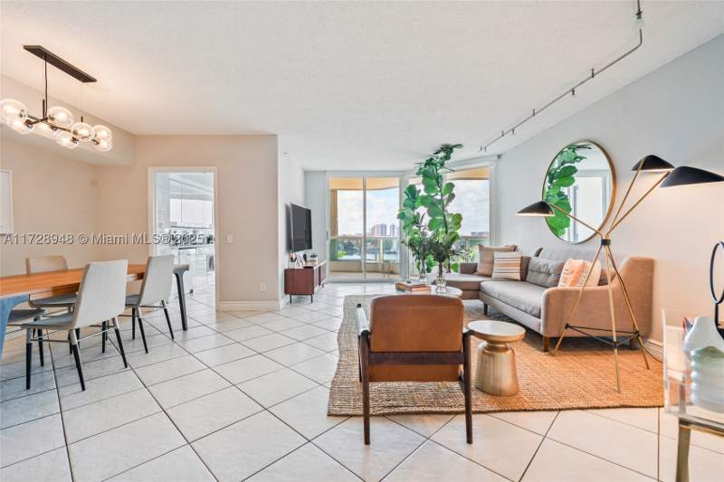 3 bedroom Condominium at 21205 Yacht Club Dr 805, North Tower At The Point, Aventura — photo 5