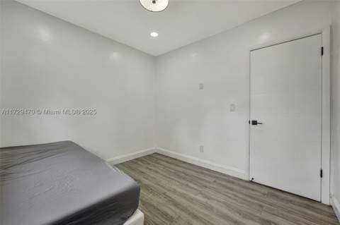 18600 NE 7th Ct, North Miami Beach FL - photo 11 of 59
