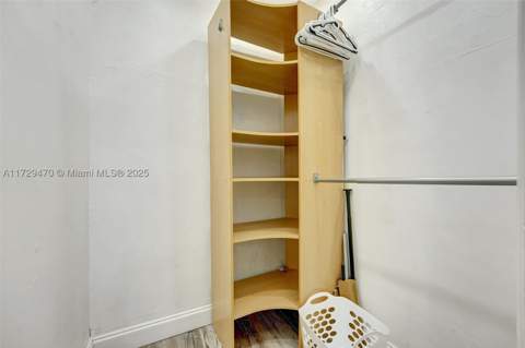 18600 NE 7th Ct, North Miami Beach FL - photo 17 of 59