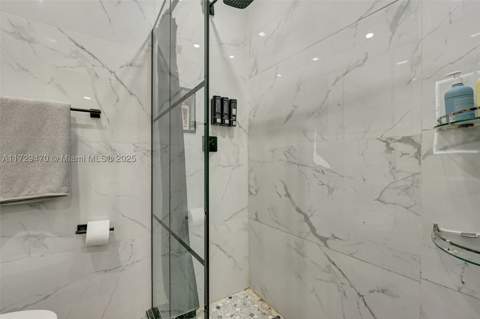 18600 NE 7th Ct, North Miami Beach FL - photo 19 of 59