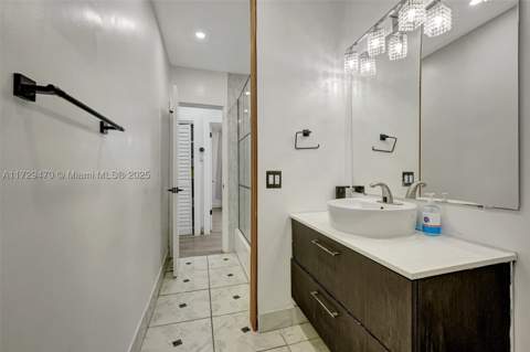 18600 NE 7th Ct, North Miami Beach FL - photo 22 of 59