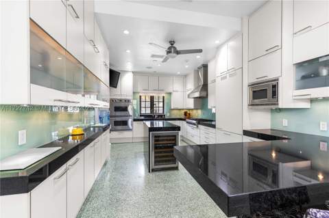 1181 S Alhambra Cir, Coral Gables FL - photo 13 of 51