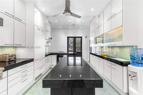 1181 S Alhambra Cir, Coral Gables FL - photo 16 of 51