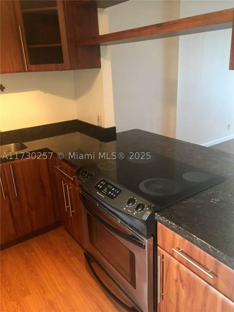 3101 N Country Club Drive 306, Aventura FL - photo 19 of 30