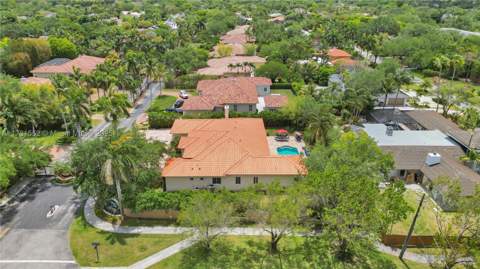 15210 SW 74th Ct, Palmetto Bay FL - photo 10 of 54