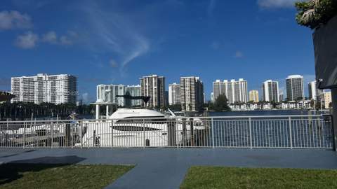 18031 Biscayne Blvd 1103, Aventura FL - photo 13 of 13