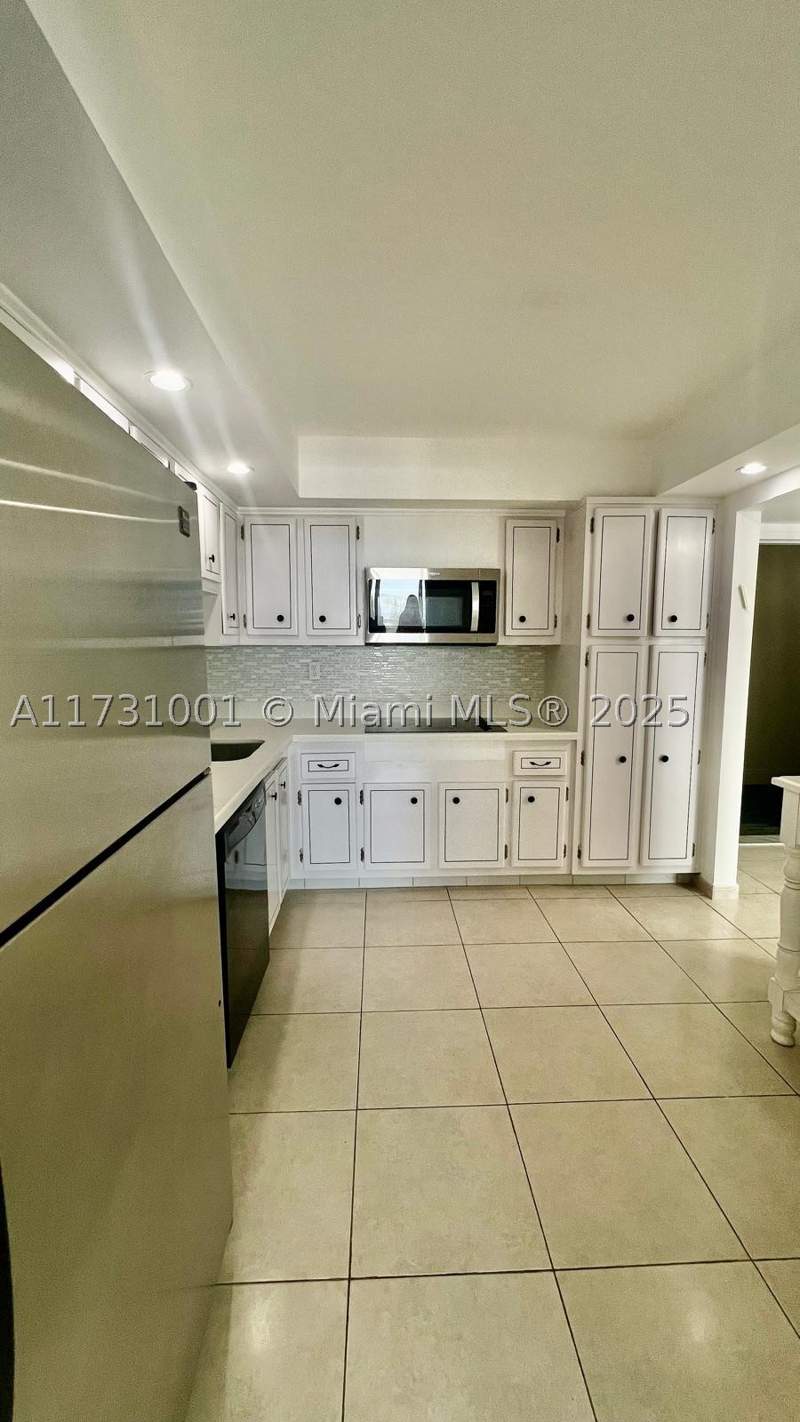 1 bedroom Condominium at 18031 Biscayne Blvd 1103, Del Prado Marina, Aventura — photo 4