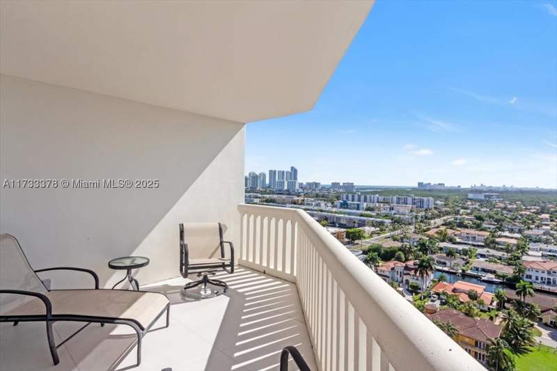 3 bedroom Condominium at 1000 Island Blvd 2003, Williams Island, Aventura — photo 5