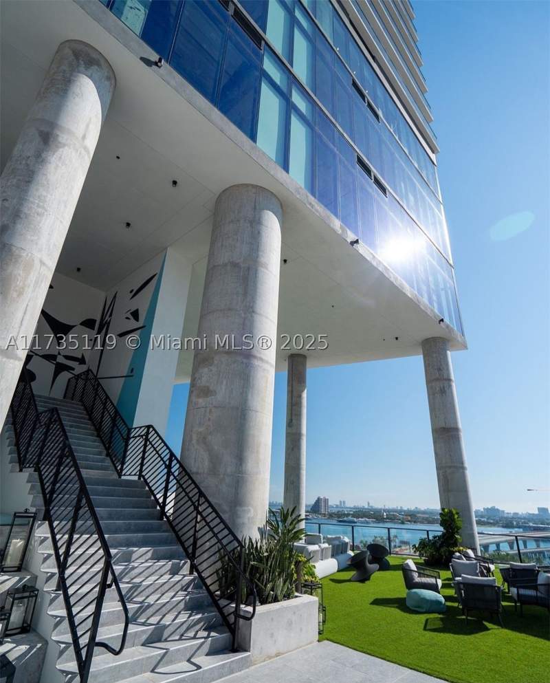 1 bedroom Condominium at 398 NE 5th St 1510, Map Of Miami Dade Co. FL., Miami — photo 3