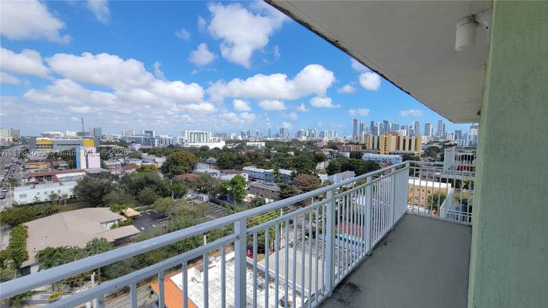 2 bedroom Condominium at 219 NW 12th Ave 1004, San Lorenzo Condo, Miami — photo 2