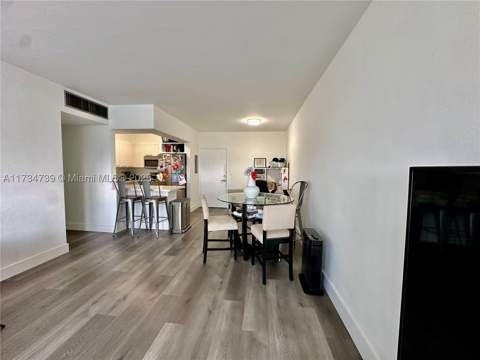 7441 Wayne Ave 6B, Miami Beach FL - photo 6 of 36