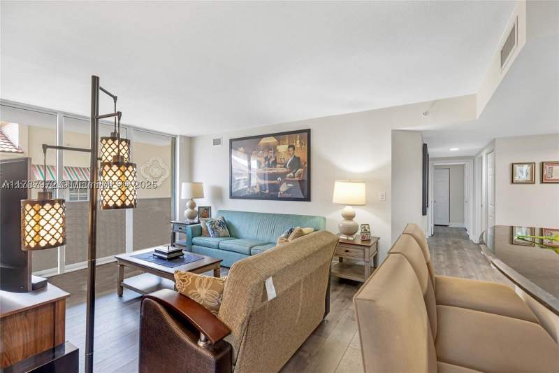 3 bedroom Condominium at 3232 SW 22nd Ter 301, Gables Marquis Condo, Miami — photo 4