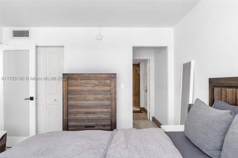 1025 Alton Rd 602, Miami Beach FL - photo 7 of 29