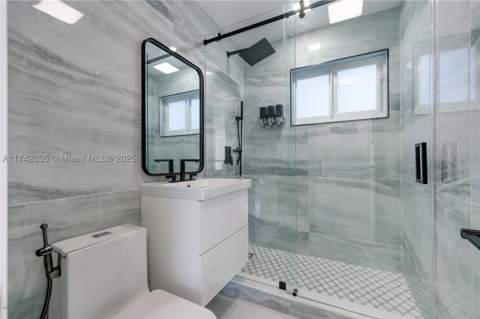 2700 NE 135th St 32, North Miami FL - photo 17 of 40