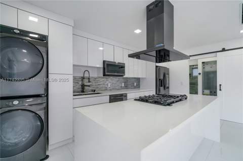2700 NE 135th St 32, North Miami FL - photo 9 of 40