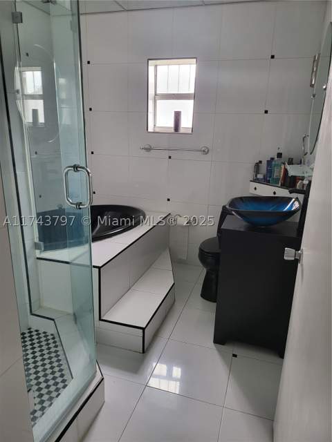 6771 NW 199th Ter, Hialeah FL - photo 20 of 43