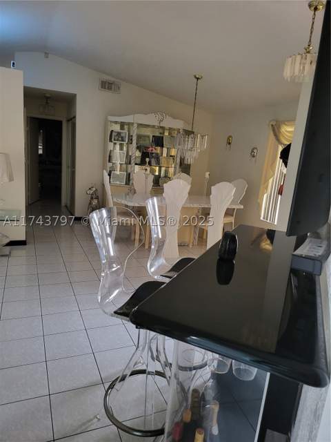 6771 NW 199th Ter, Hialeah FL - photo 7 of 43